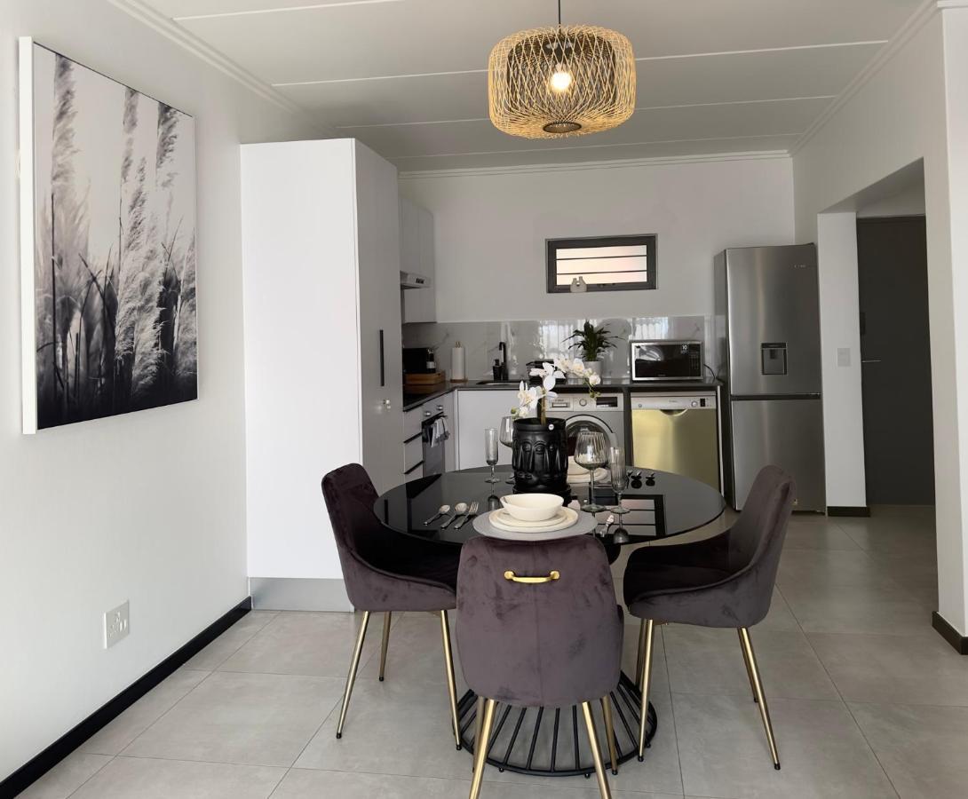 Stylish Executive Apartment With Power Backup Johannesburg Eksteriør billede