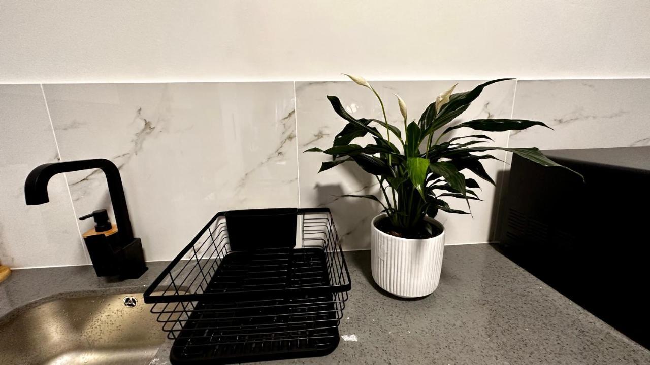 Stylish Executive Apartment With Power Backup Johannesburg Eksteriør billede